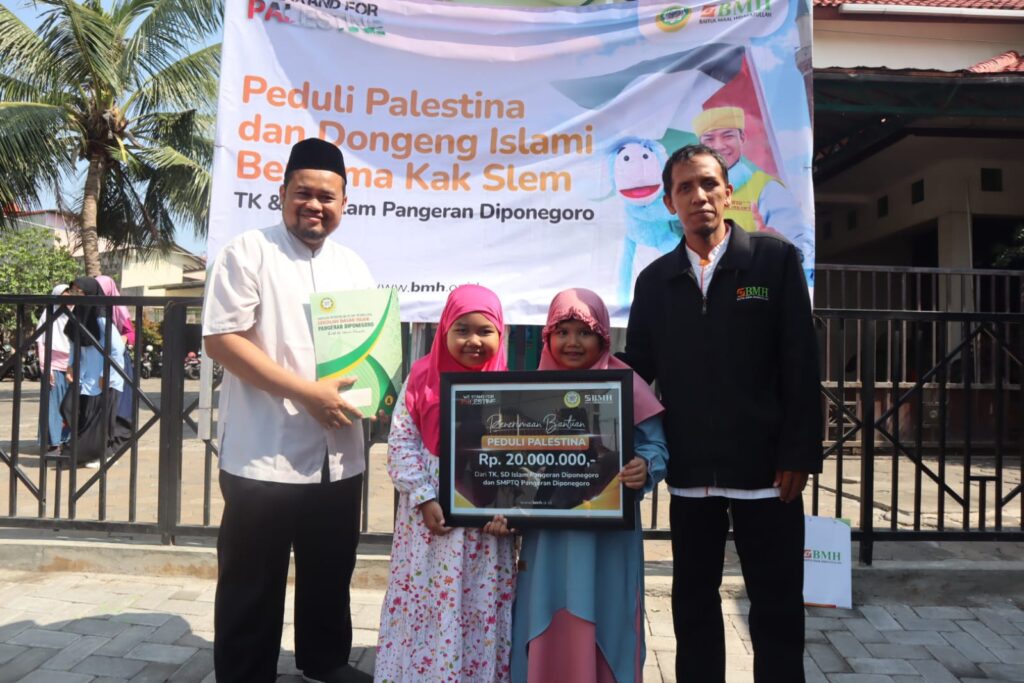 BMH Kolaborasi dengan TK, SD dan SMPTQ Pangeran Diponegoro Galang Dana Peduli Palestina